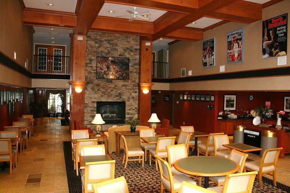 Hampton Inn & Suites Chapel Hill/Durham Restaurante foto